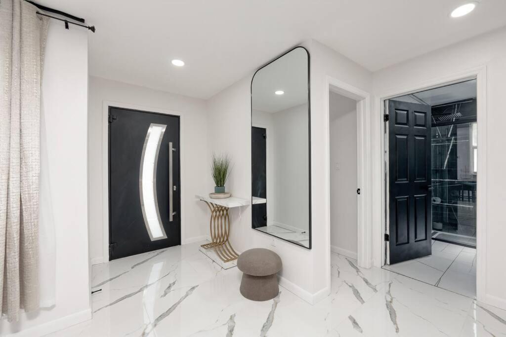 Luxury Style Townhome With Pool - 1 Miles To Bucs Stadium Tampa Kültér fotó