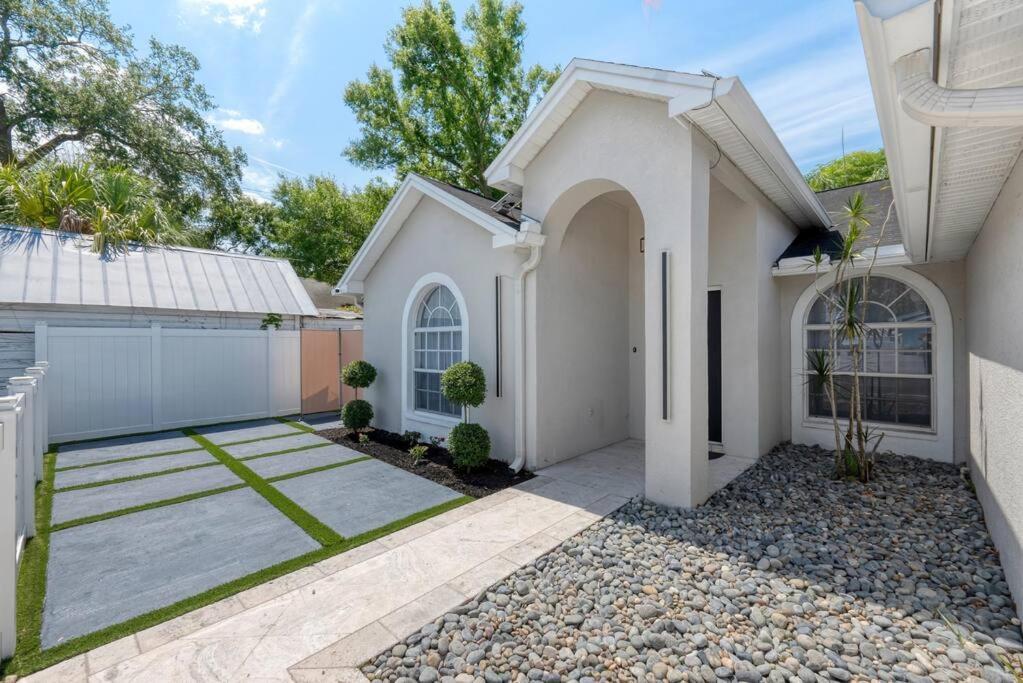 Luxury Style Townhome With Pool - 1 Miles To Bucs Stadium Tampa Kültér fotó